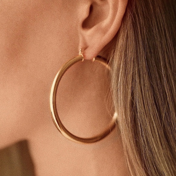 XL Tube Hoops | 18k Gold Filled - Picture 2 of 4